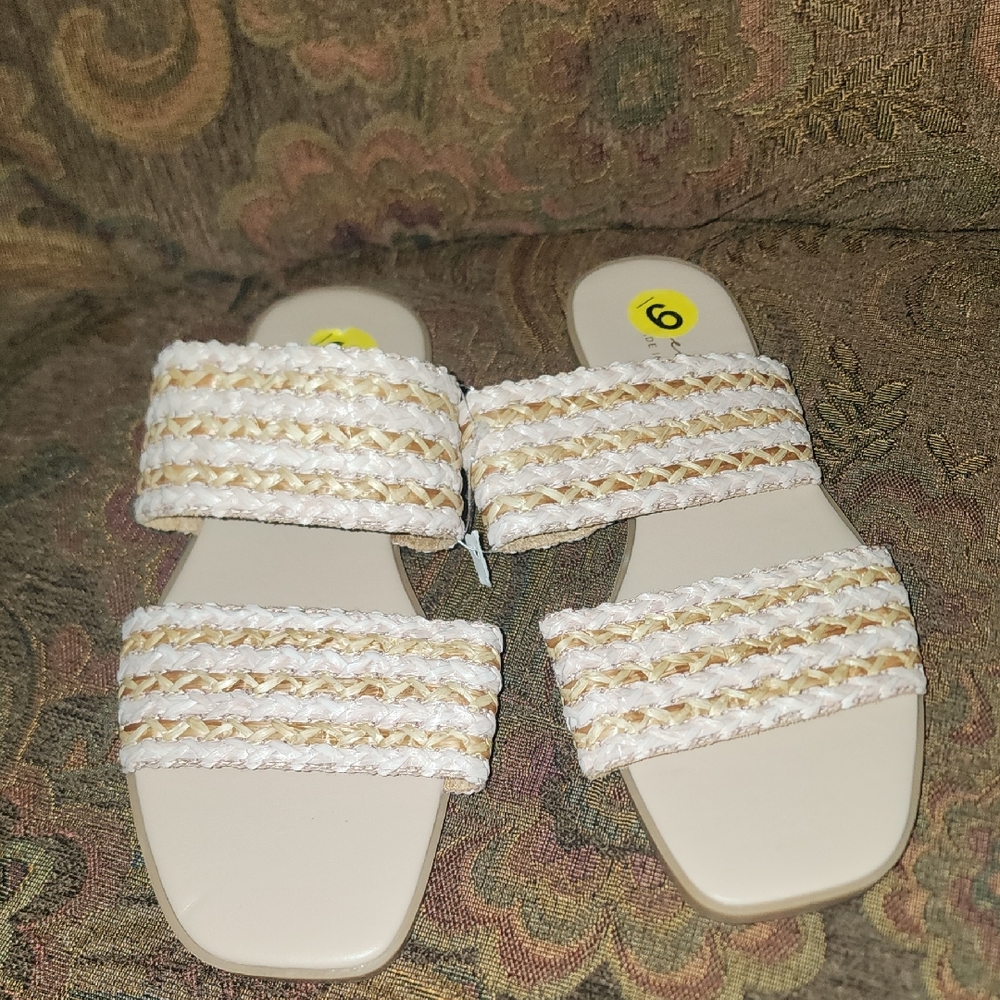 Avellini Women's Beige Woven Sandals
